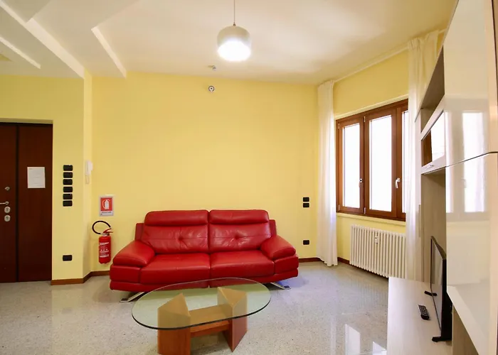 Hc - Clohouse Spacious Flat Рим