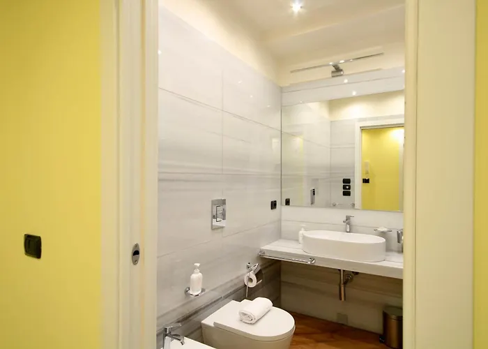 Апартаменты Hc - Clohouse Spacious Flat Рим
